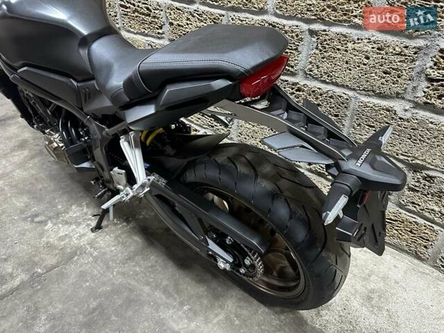 Хонда CB 650R, объемом двигателя 0 л и пробегом 22 тыс. км за 7800 $, фото 17 на Automoto.ua