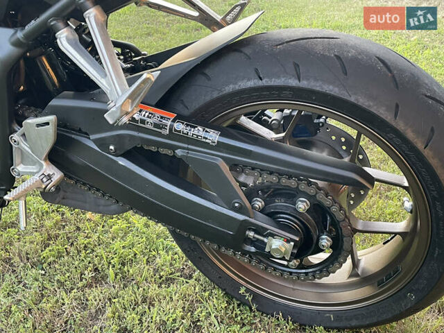Хонда CB 650R, об'ємом двигуна 0.65 л та пробігом 5 тис. км за 9500 $, фото 25 на Automoto.ua