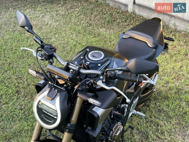 Хонда CB 650R, об'ємом двигуна 0.65 л та пробігом 5 тис. км за 9500 $, фото 12 на Automoto.ua