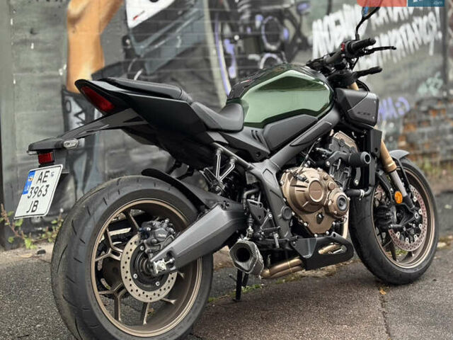 Хонда CB 650R, объемом двигателя 0 л и пробегом 7 тыс. км за 9500 $, фото 2 на Automoto.ua