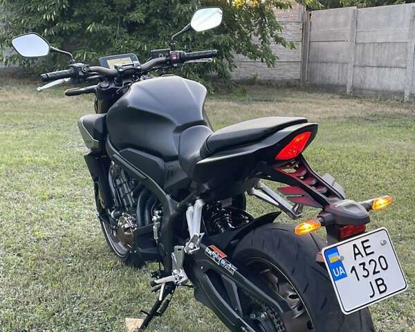 Хонда CB 650R, об'ємом двигуна 0.65 л та пробігом 5 тис. км за 9500 $, фото 8 на Automoto.ua