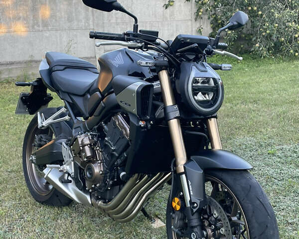 Хонда CB 650R, об'ємом двигуна 0.65 л та пробігом 5 тис. км за 9500 $, фото 2 на Automoto.ua