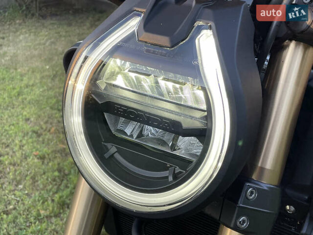Хонда CB 650R, об'ємом двигуна 0.65 л та пробігом 5 тис. км за 9500 $, фото 13 на Automoto.ua