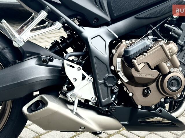 купить новое авто Хонда CB 650R 2025 года от официального дилера HONDA Одеса Хонда фото