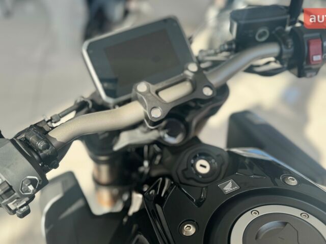 купить новое авто Хонда CB 650R 2025 года от официального дилера «Форсаж авто» Хонда фото