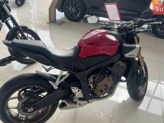 купити нове авто Хонда CB 650R 2025 року від офіційного дилера «Форсаж авто» Хонда фото