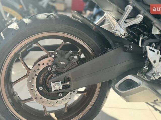 купити нове авто Хонда CB 650R 2025 року від офіційного дилера «Форсаж авто» Хонда фото
