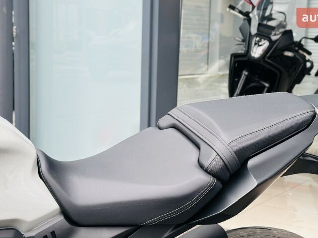 купити нове авто Хонда CB 650R 2025 року від офіційного дилера HONDA Одеса Хонда фото