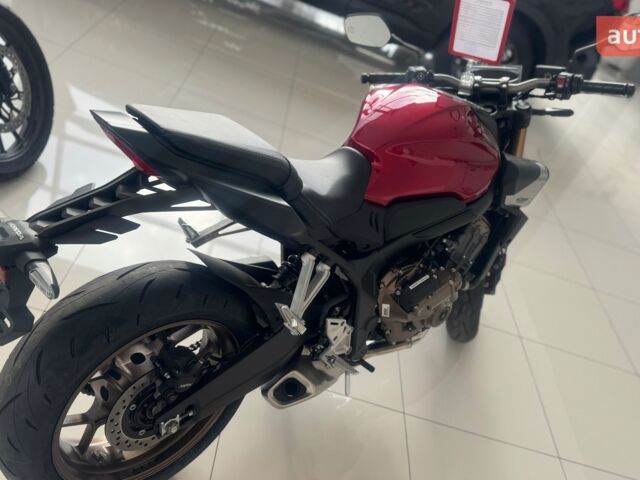 купити нове авто Хонда CB 650R 2025 року від офіційного дилера «Форсаж авто» Хонда фото