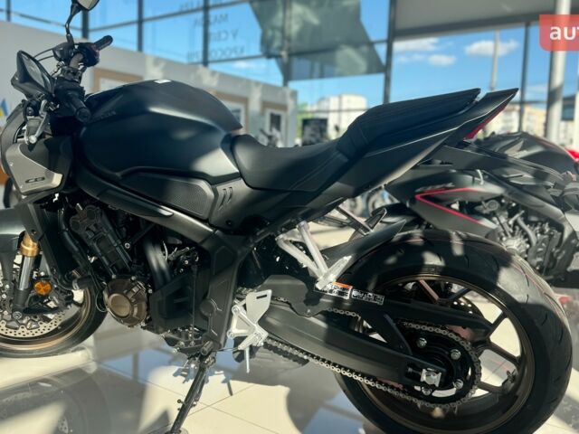 купить новое авто Хонда CB 650R 2025 года от официального дилера «Форсаж авто» Хонда фото