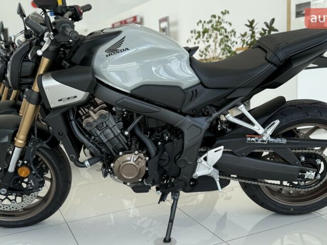 купить новое авто Хонда CB 650R 2025 года от официального дилера «Форсаж авто» Хонда фото