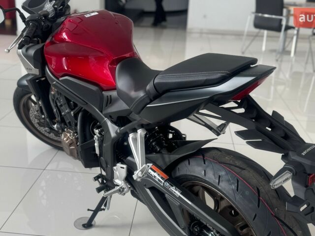 купить новое авто Хонда CB 650R 2025 года от официального дилера «Форсаж авто» Хонда фото
