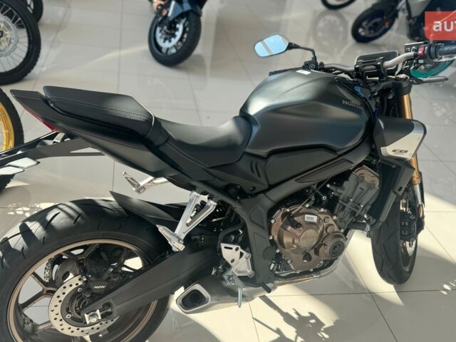 купить новое авто Хонда CB 650R 2025 года от официального дилера «Форсаж авто» Хонда фото