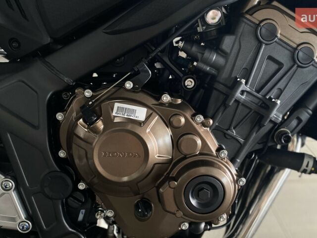 Хонда CB 650R, объемом двигателя 0.65 л и пробегом 0 тыс. км за 10085 $, фото 20 на Automoto.ua