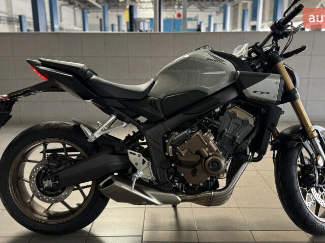 Хонда CB 650R, объемом двигателя 0.65 л и пробегом 0 тыс. км за 10085 $, фото 1 на Automoto.ua