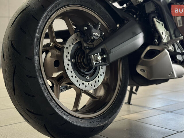 Хонда CB 650R, объемом двигателя 0.65 л и пробегом 0 тыс. км за 10560 $, фото 20 на Automoto.ua
