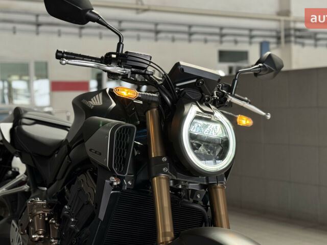 Хонда CB 650R, объемом двигателя 0.65 л и пробегом 0 тыс. км за 10560 $, фото 6 на Automoto.ua