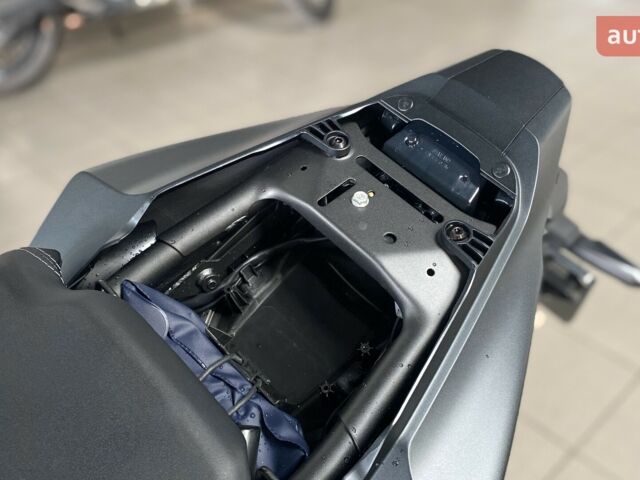 Хонда CB 650R, объемом двигателя 0.65 л и пробегом 0 тыс. км за 10085 $, фото 22 на Automoto.ua