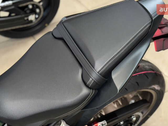 Хонда CB 650R, объемом двигателя 0.65 л и пробегом 0 тыс. км за 10572 $, фото 16 на Automoto.ua