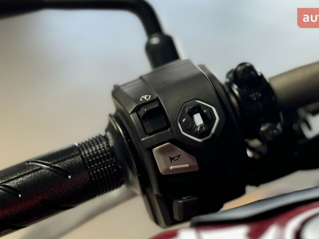 Хонда CB 650R, объемом двигателя 0.65 л и пробегом 0 тыс. км за 10085 $, фото 9 на Automoto.ua