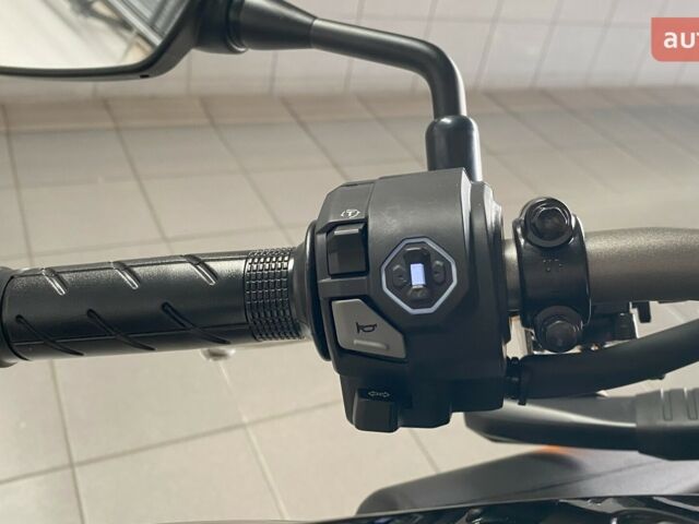 Хонда CB 650R, объемом двигателя 0.65 л и пробегом 0 тыс. км за 10085 $, фото 17 на Automoto.ua