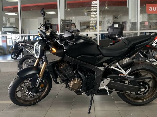 Хонда CB 650R, объемом двигателя 0.65 л и пробегом 0 тыс. км за 10085 $, фото 3 на Automoto.ua