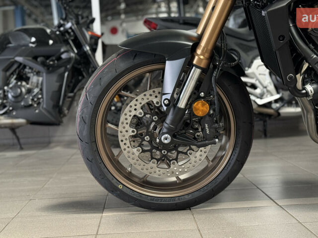 Хонда CB 650R, объемом двигателя 0.65 л и пробегом 0 тыс. км за 10560 $, фото 19 на Automoto.ua