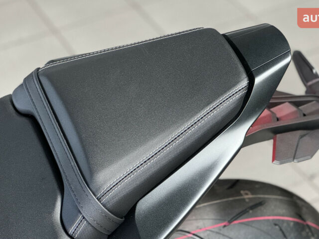 Хонда CB 650R, объемом двигателя 0.65 л и пробегом 0 тыс. км за 10560 $, фото 16 на Automoto.ua