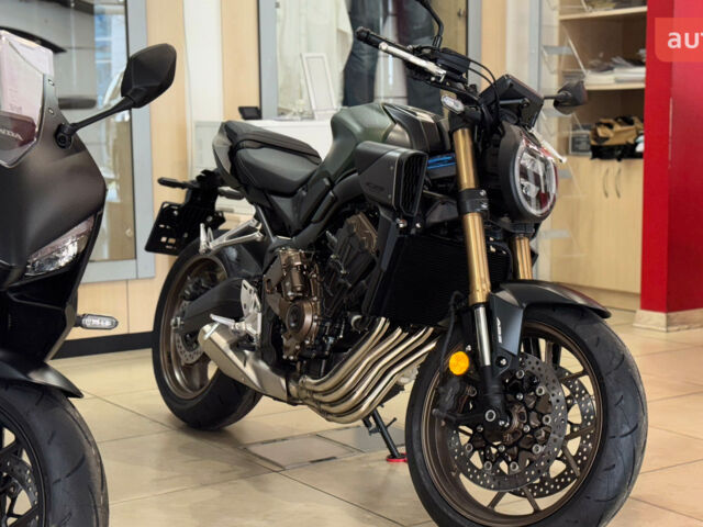 Хонда CB 650R, объемом двигателя 0.65 л и пробегом 0 тыс. км за 10572 $, фото 5 на Automoto.ua