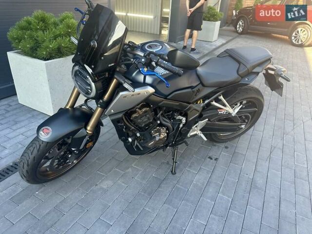 Синий Хонда CB 650R, объемом двигателя 0.65 л и пробегом 14 тыс. км за 8650 $, фото 1 на Automoto.ua