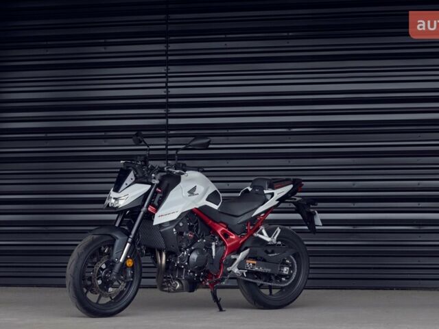 Хонда CB 750 Hornet, объемом двигателя 0 л и пробегом 0 тыс. км за 9848 $, фото 7 на Automoto.ua