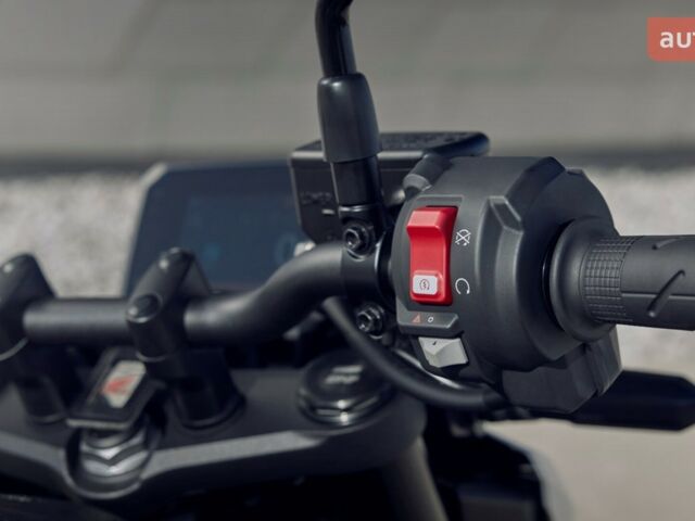 Хонда CB 750 Hornet, объемом двигателя 0 л и пробегом 0 тыс. км за 9848 $, фото 16 на Automoto.ua