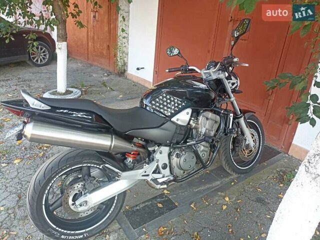 Черный Хонда CB 900F Hornet, объемом двигателя 0.92 л и пробегом 60 тыс. км за 5999 $, фото 2 на Automoto.ua