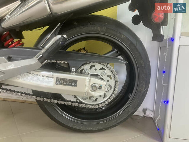 Черный Хонда CB 900F Hornet, объемом двигателя 0.9 л и пробегом 94 тыс. км за 5000 $, фото 5 на Automoto.ua