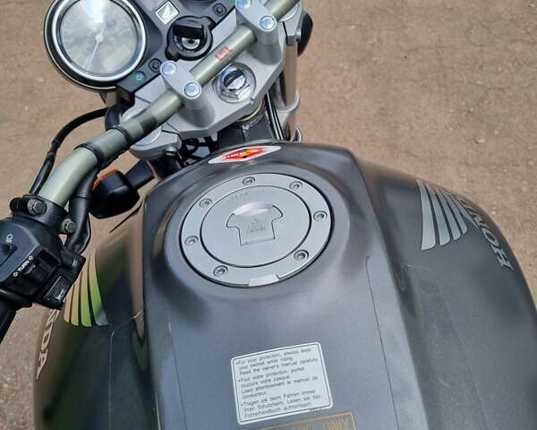 Сірий Хонда CB 900F Hornet, об'ємом двигуна 0.92 л та пробігом 45 тис. км за 5600 $, фото 11 на Automoto.ua