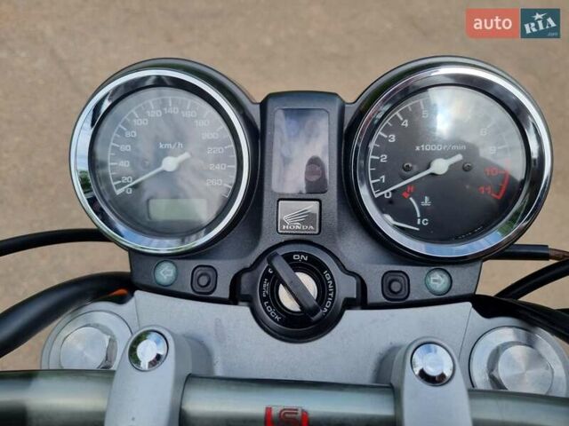 Сірий Хонда CB 900F Hornet, об'ємом двигуна 0.92 л та пробігом 45 тис. км за 5600 $, фото 12 на Automoto.ua