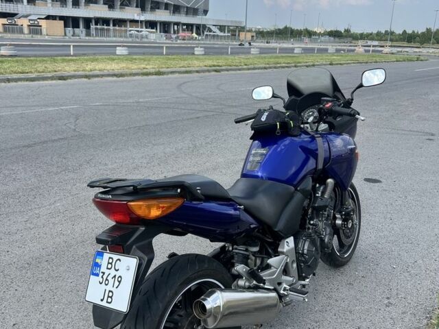 Хонда CBF600S, об'ємом двигуна 0.6 л та пробігом 0 тис. км за 3700 $, фото 1 на Automoto.ua