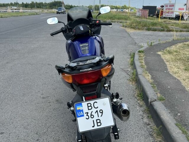 Хонда CBF600S, объемом двигателя 0.6 л и пробегом 0 тыс. км за 3700 $, фото 3 на Automoto.ua