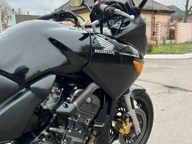 Хонда CBF600S, объемом двигателя 0.6 л и пробегом 0 тыс. км за 4200 $, фото 10 на Automoto.ua