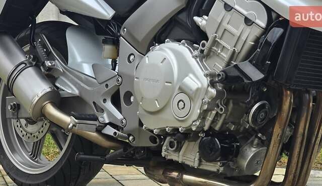 Білий Хонда CBF 1000A, об'ємом двигуна 1 л та пробігом 41 тис. км за 7180 $, фото 42 на Automoto.ua