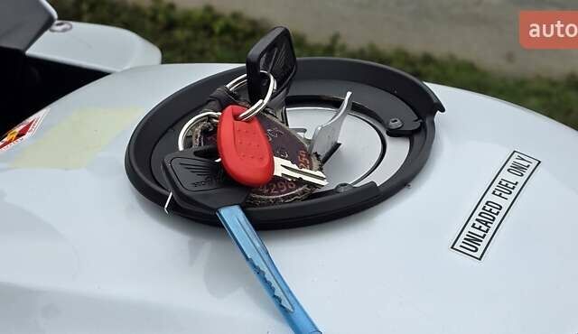 Білий Хонда CBF 1000A, об'ємом двигуна 1 л та пробігом 41 тис. км за 7180 $, фото 34 на Automoto.ua