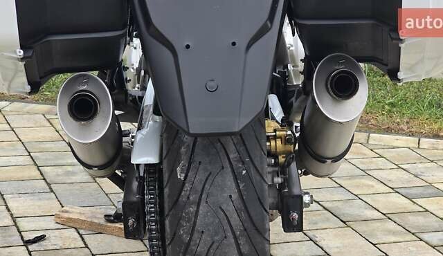 Білий Хонда CBF 1000A, об'ємом двигуна 1 л та пробігом 41 тис. км за 7180 $, фото 13 на Automoto.ua