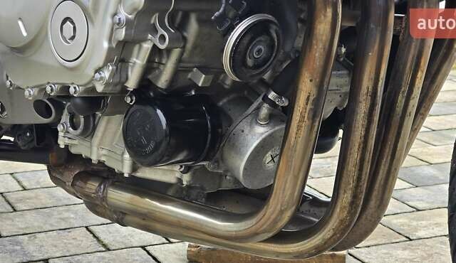 Білий Хонда CBF 1000A, об'ємом двигуна 1 л та пробігом 41 тис. км за 7180 $, фото 41 на Automoto.ua