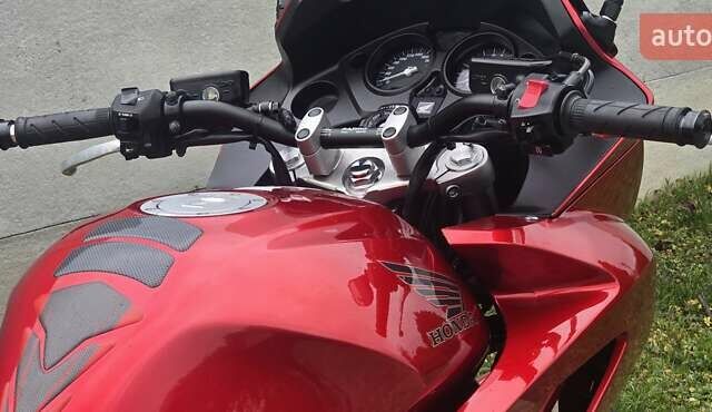 Красный Хонда CBF 1000A, объемом двигателя 1 л и пробегом 50 тыс. км за 6150 $, фото 4 на Automoto.ua