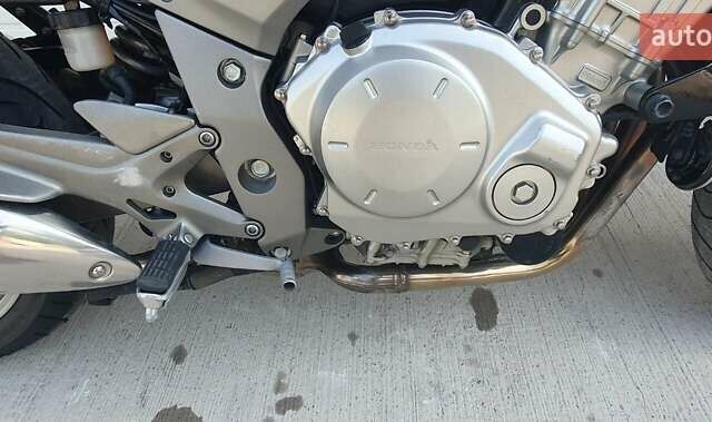 Красный Хонда CBF 1000A, объемом двигателя 1 л и пробегом 38 тыс. км за 7000 $, фото 17 на Automoto.ua