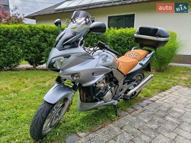 Хонда CBF 1000A, объемом двигателя 1 л и пробегом 44 тыс. км за 5900 $, фото 21 на Automoto.ua