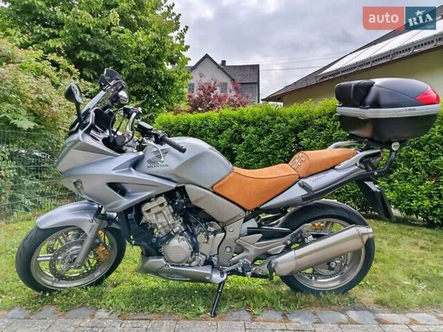 Хонда CBF 1000A, объемом двигателя 1 л и пробегом 44 тыс. км за 5900 $, фото 8 на Automoto.ua