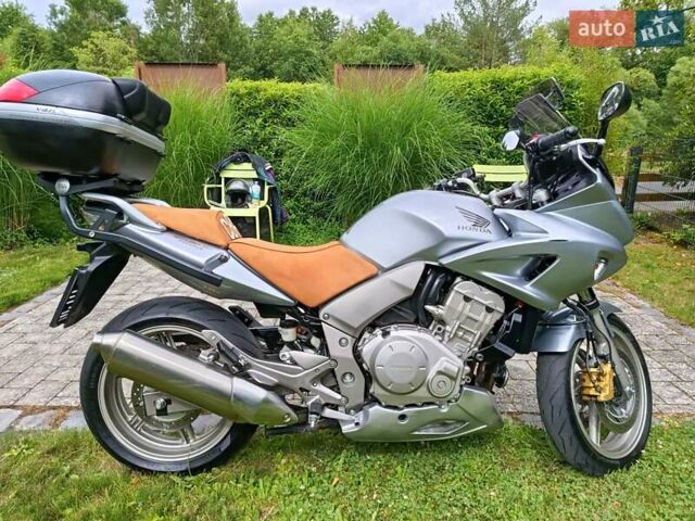Хонда CBF 1000A, объемом двигателя 1 л и пробегом 44 тыс. км за 5900 $, фото 11 на Automoto.ua