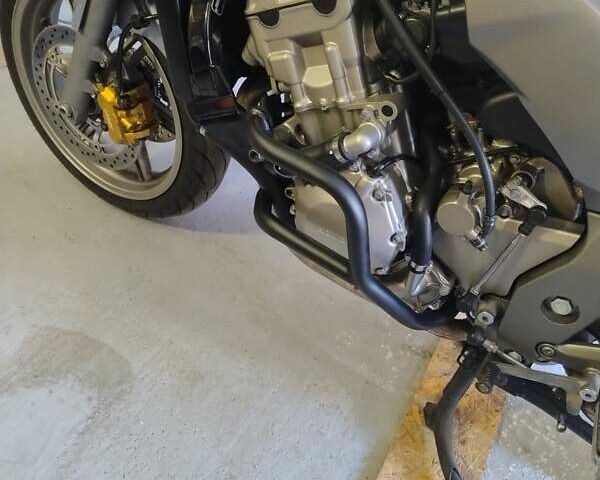 Серый Хонда CBF 1000A, объемом двигателя 1 л и пробегом 30 тыс. км за 7000 $, фото 7 на Automoto.ua