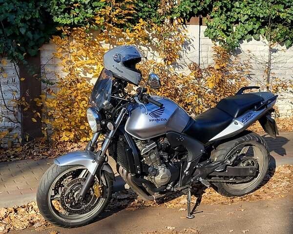 Сірий Хонда CBF 600N, об'ємом двигуна 0.6 л та пробігом 71 тис. км за 3900 $, фото 1 на Automoto.ua